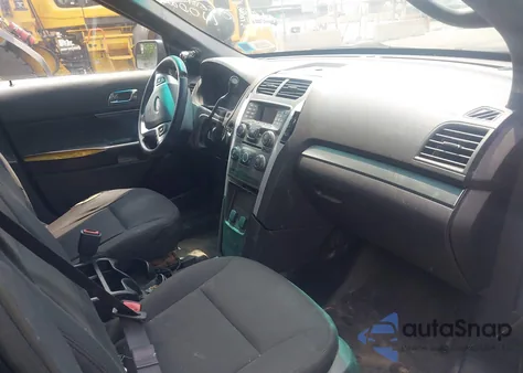 2015 Ford Police Interceptor z USA, uszkodzony, nr VIN 1FM5K8AR8FGC66681